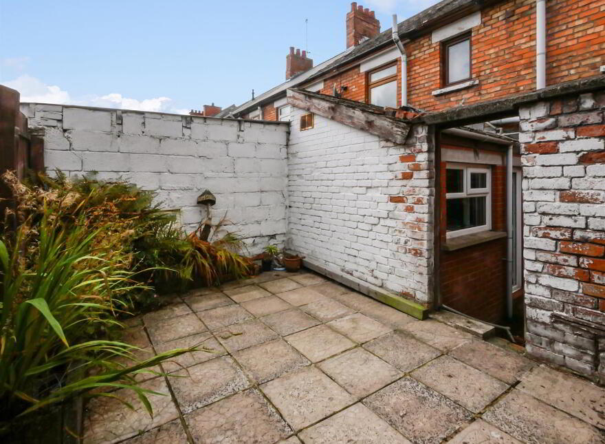 14 Sunnyside Drive, Ormeau Road, Belfast, BT7 3DX