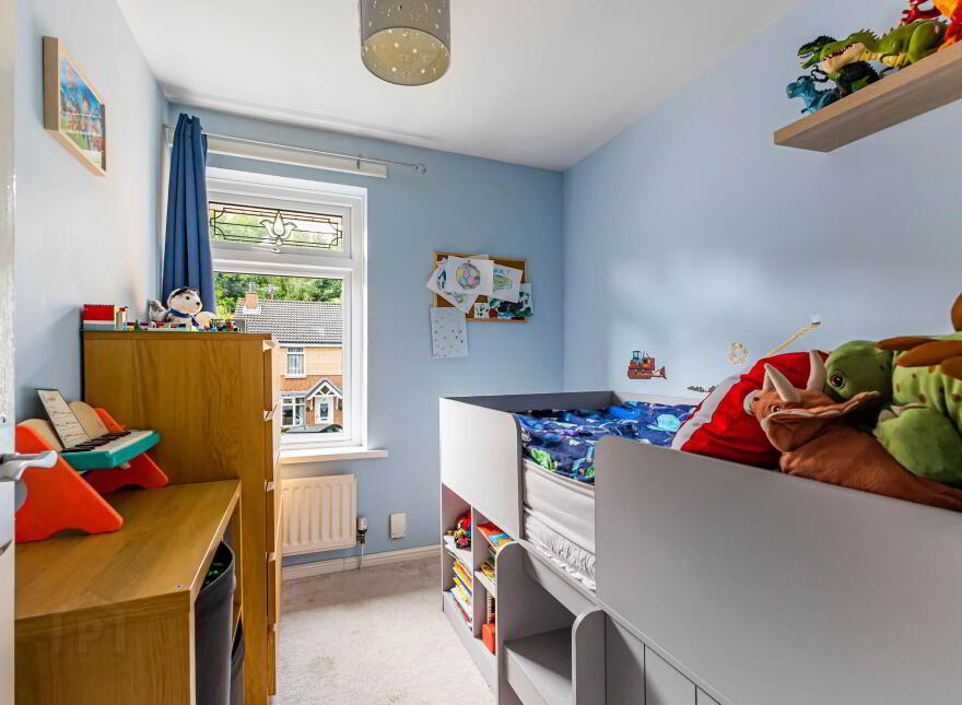 6 Glenmore Court, Lisburn, BT27 4BE