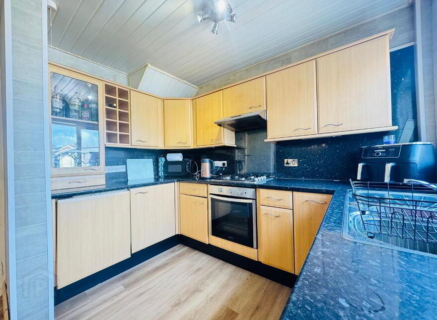 35 Elmfield Road, Glengotmley, Newtownabbey, BT36 6DN
