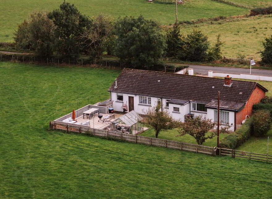 14 Carntall Road, Ballyclare, BT39 9NS