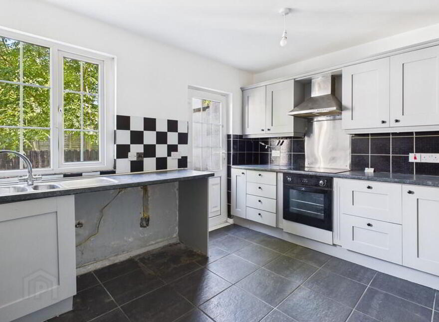1 Abbots Walk, Bangor, BT20 4EL