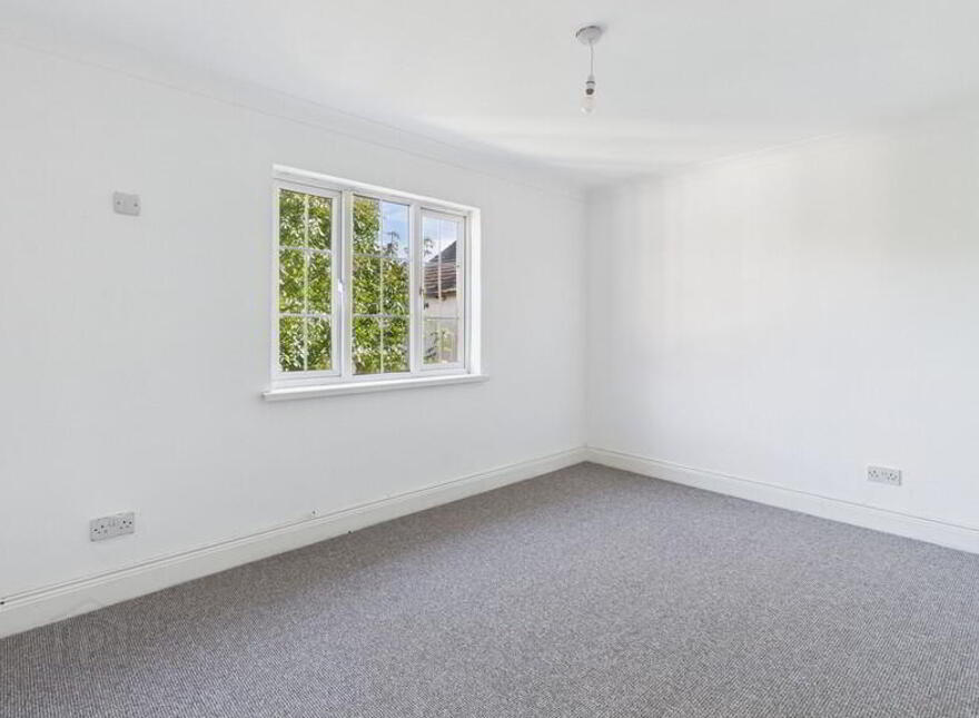 1 Abbots Walk, Bangor, BT20 4EL