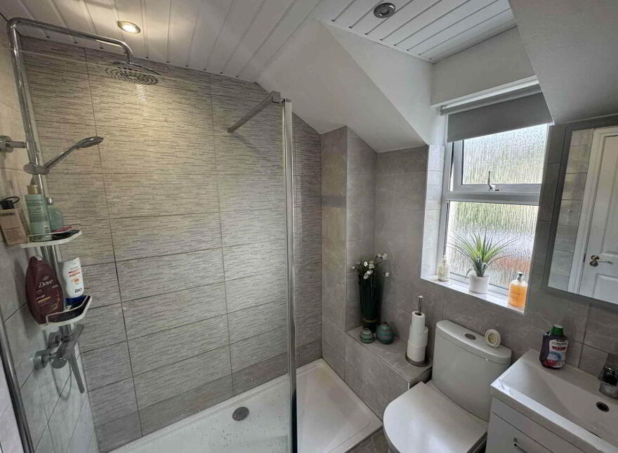6 Rodgers Bay, Carrickfergus, BT38 8GG