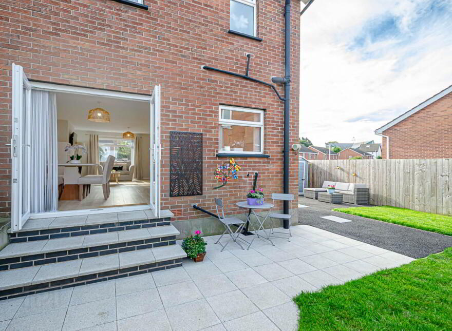 74 Cedar Grove, Holywood, BT18 9QB