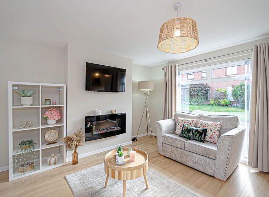 74 Cedar Grove, Holywood, BT18 9QB