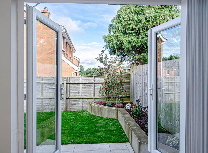 74 Cedar Grove, Holywood, BT18 9QB