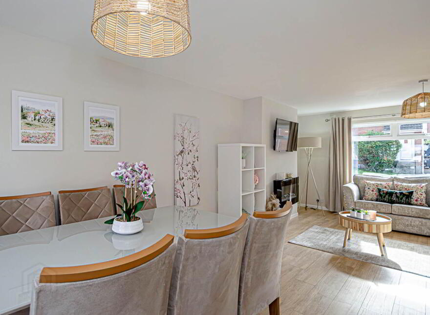 74 Cedar Grove, Holywood, BT18 9QB