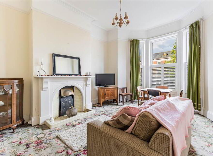 350 Antrim Road, Belfast, BT15 5AE