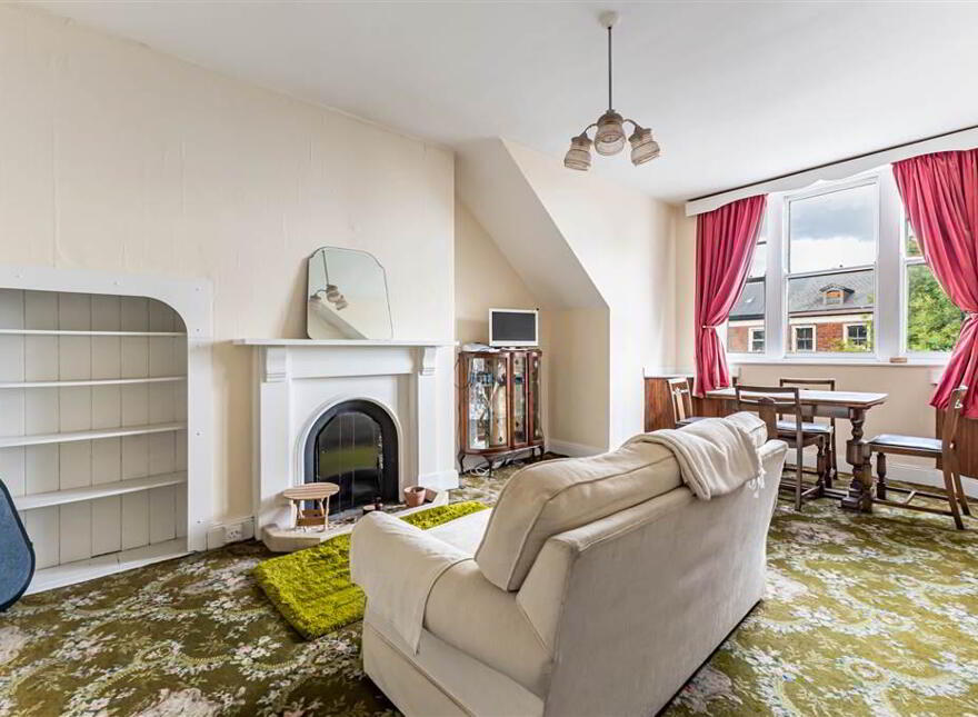 350 Antrim Road, Belfast, BT15 5AE