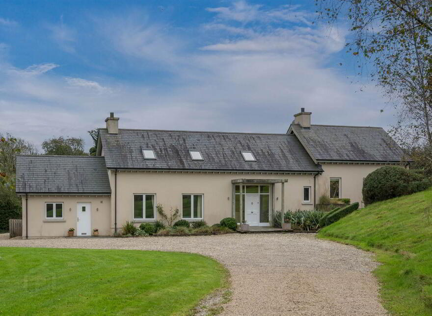 9 Church Road, Downpatrick, Crossgar, BT30 9BQ