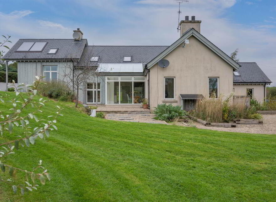9 Church Road, Downpatrick, Crossgar, BT30 9BQ
