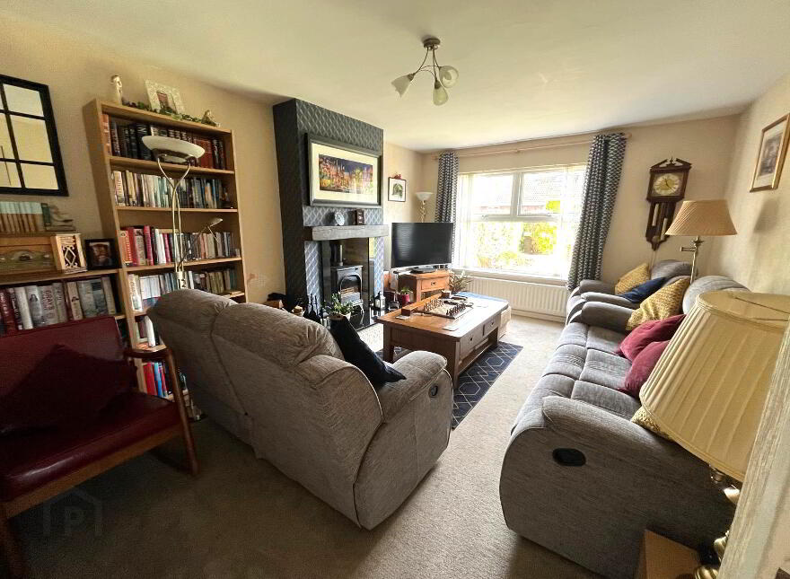 6 Prospect Drive, Carrickfergus, BT38 8QS