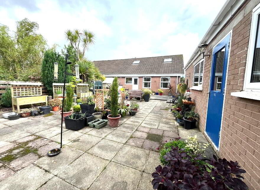 6 Prospect Drive, Carrickfergus, BT38 8QS