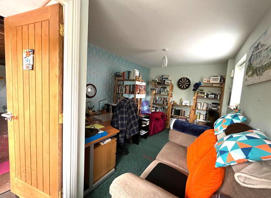 6 Prospect Drive, Carrickfergus, BT38 8QS