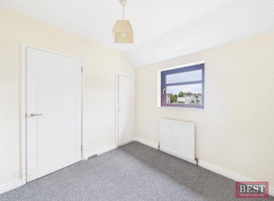 13 Michael Mallin Park, Newry, BT35 8EA
