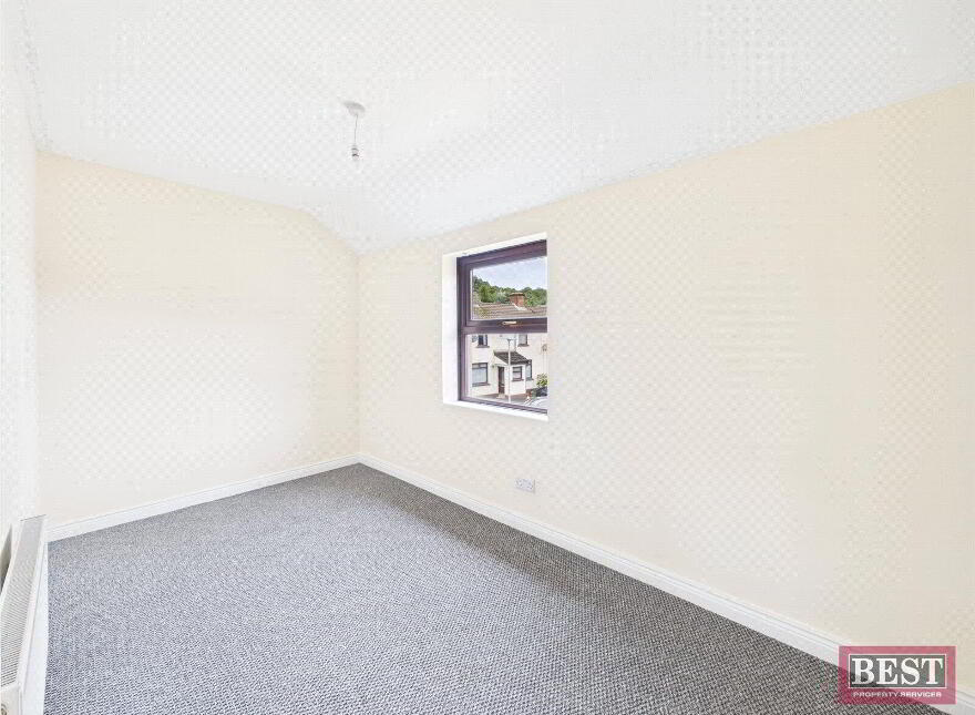 13 Michael Mallin Park, Newry, BT35 8EA