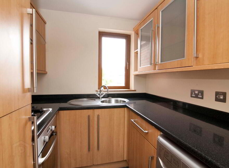 27 Eastleigh Crescent, Belfast, BT5 6HT