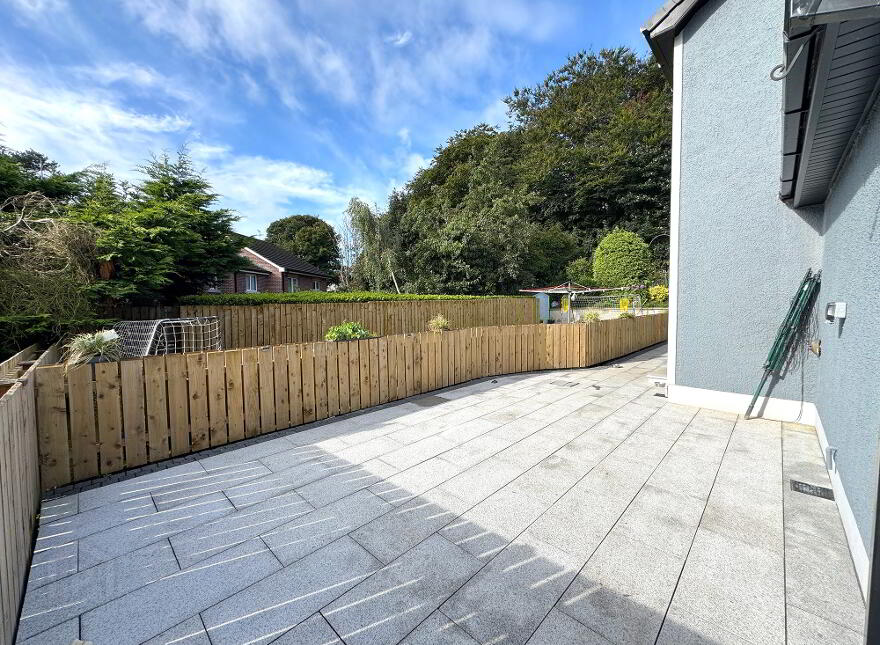 1 Oaklands, Loughbrickland, Banbridge, BT32 3WN