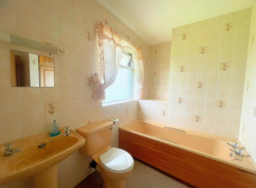 Quarry Springs, Roscommon Town, F42WK68