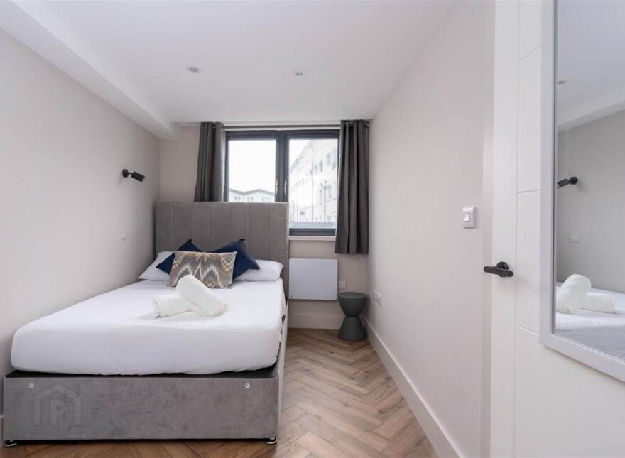 37 4,, West, 37 Princess Street, Portrush, BT56 8BD