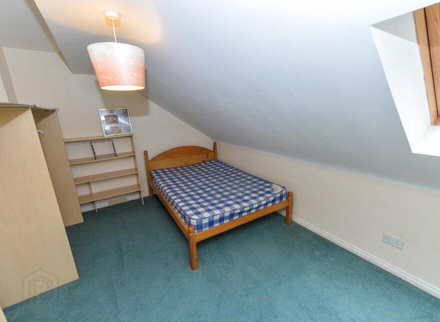 64 Forest Grove, Belfast, BT8 6AR