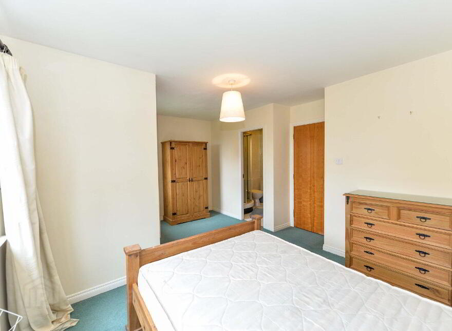 64 Forest Grove, Belfast, BT8 6AR