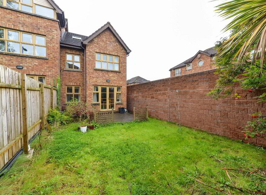 64 Forest Grove, Belfast, BT8 6AR