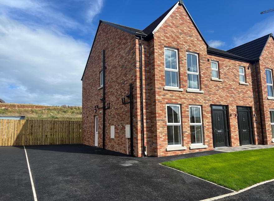65 Hillside Manor, Killyfaddy Road, Magherafelt, BT45 6EX