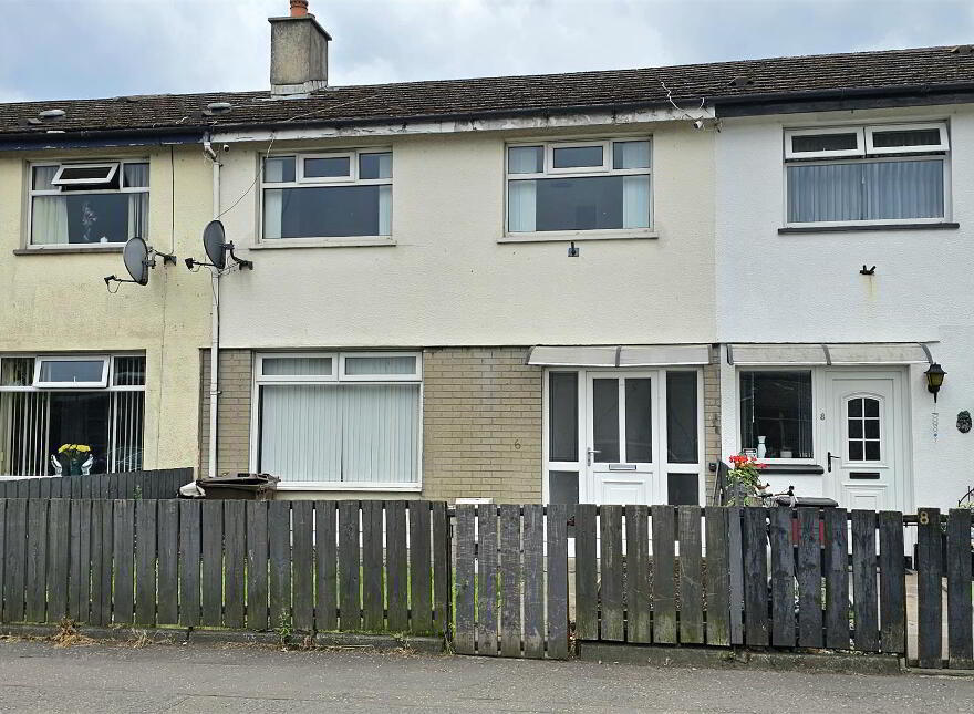 6 Davys Street, Carrickfergus, BT38 8BN photo