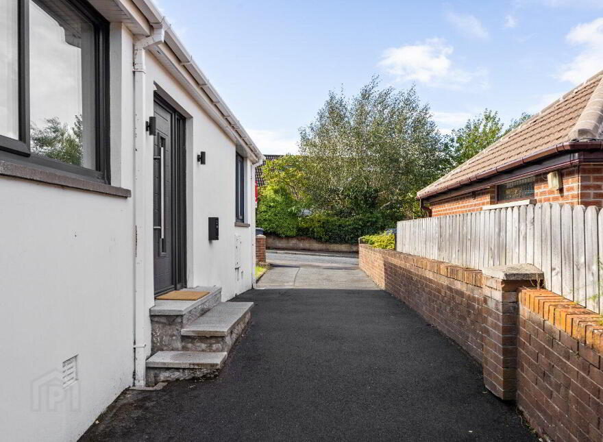 30 Ardmore Road, Holywood, BT18 0PJ