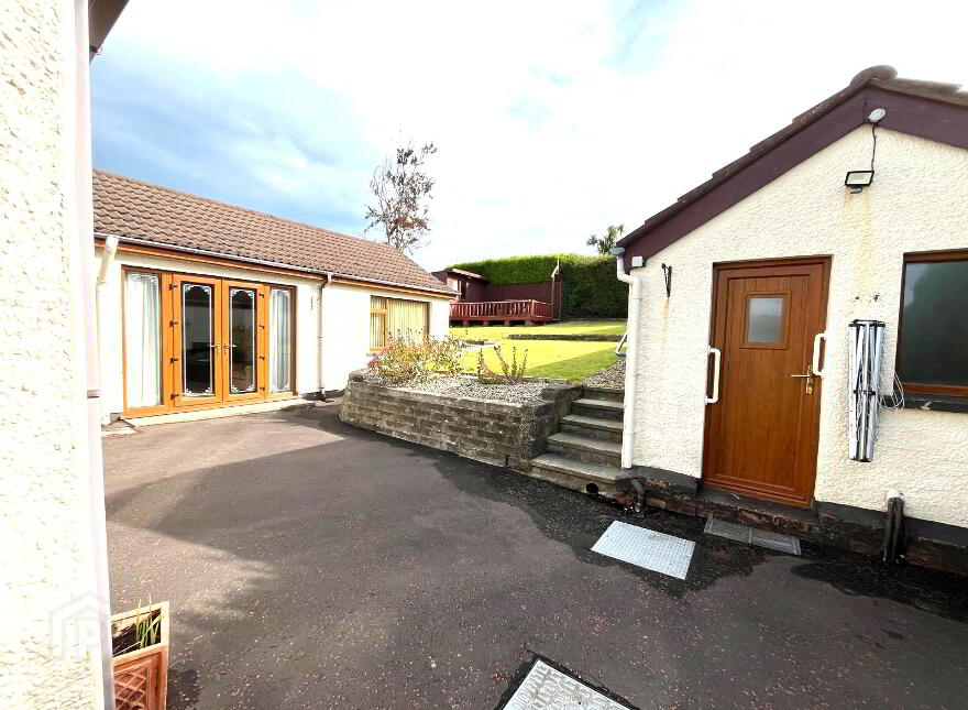 139 Islandmagee Road, Whitehead, BT38 9NS
