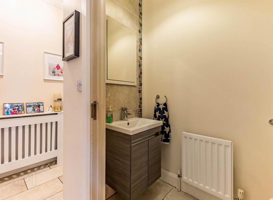 39 Governors Bridge Road, Hillsborough, BT26 6FH