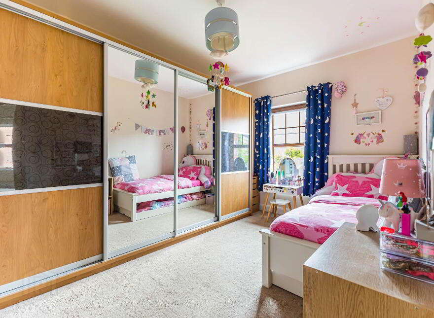 39 Governors Bridge Road, Hillsborough, BT26 6FH