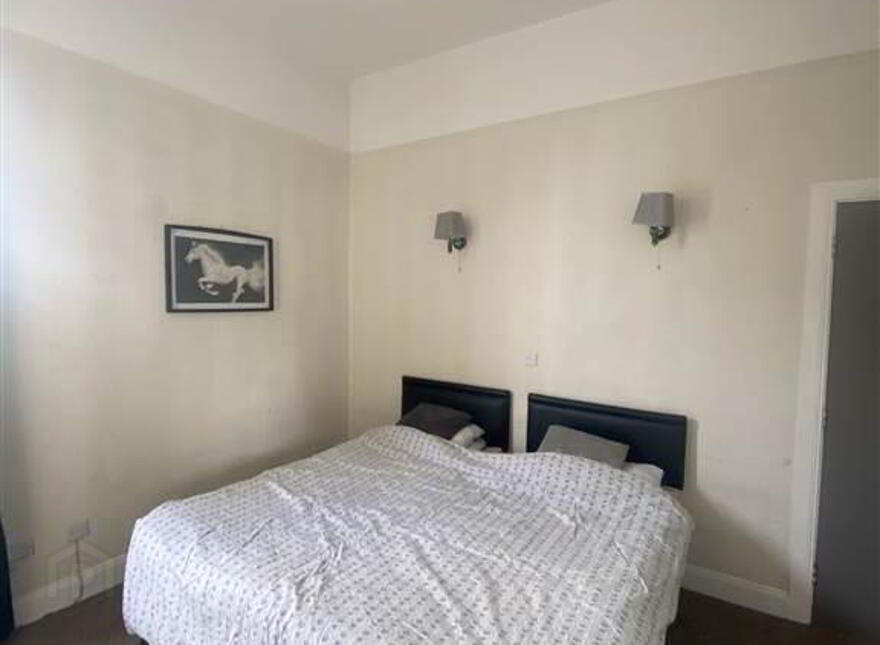 Studio 4, 254 Ravenhill Road, Belfast, BT6 8GJ