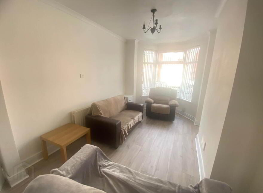 25 Rosebery Road, Belfast, BT6 8JA
