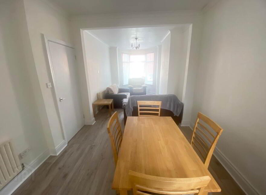 25 Rosebery Road, Belfast, BT6 8JA