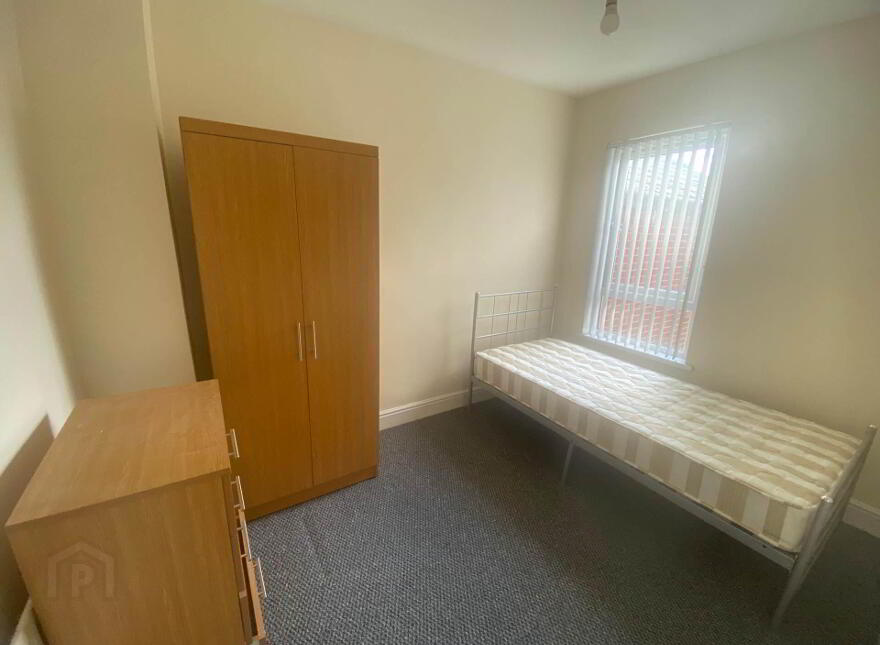 25 Rosebery Road, Belfast, BT6 8JA