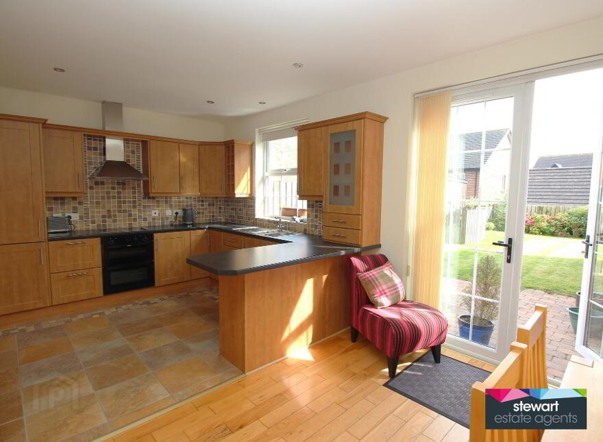 27 Glebe Park, Moira, BT67 0TF