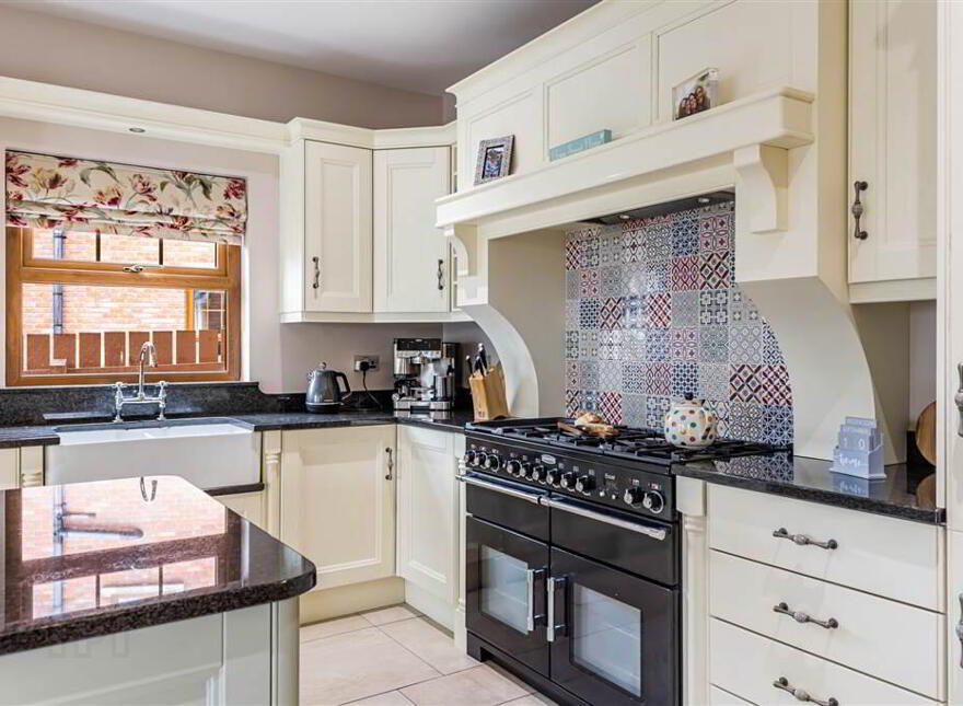 37 Governors Bridge Road, Royal Hillsborough, BT26 6FH