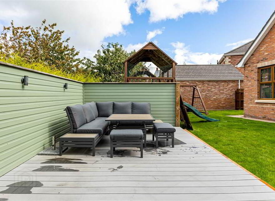 37 Governors Bridge Road, Royal Hillsborough, BT26 6FH
