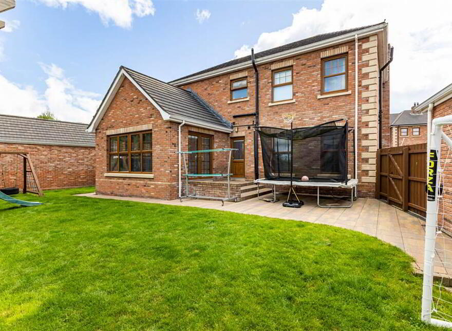 37 Governors Bridge Road, Royal Hillsborough, BT26 6FH