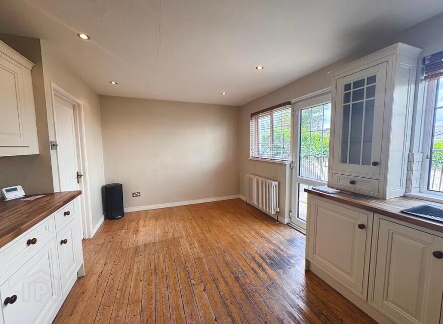 3 Chippendale Gardens, Finaghy, Belfast, BT10 0DX