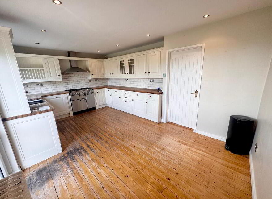 3 Chippendale Gardens, Finaghy, Belfast, BT10 0DX