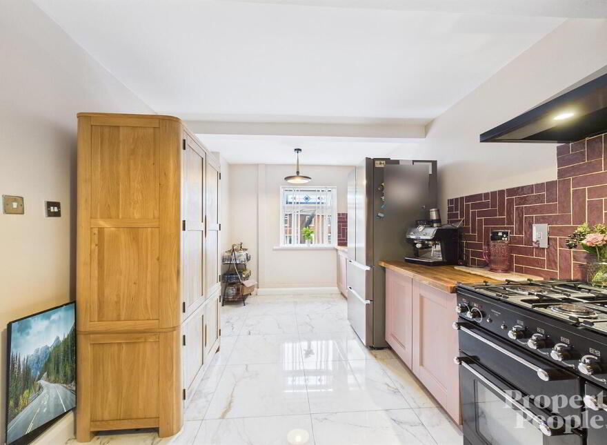30 Highfield Drive, Belfast, BT13 3RL