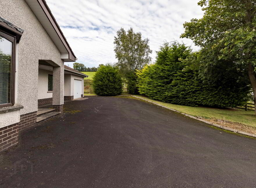 30 Katesbridge Road, Katesbridge, Banbridge, BT32 5NQ