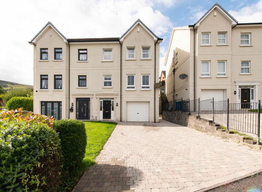 4 Mill Valley Place, Belfast, BT14 8FX photo