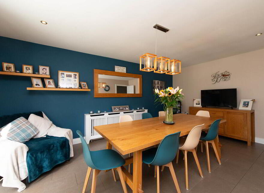4 Mill Valley Place, Belfast, BT14 8FX