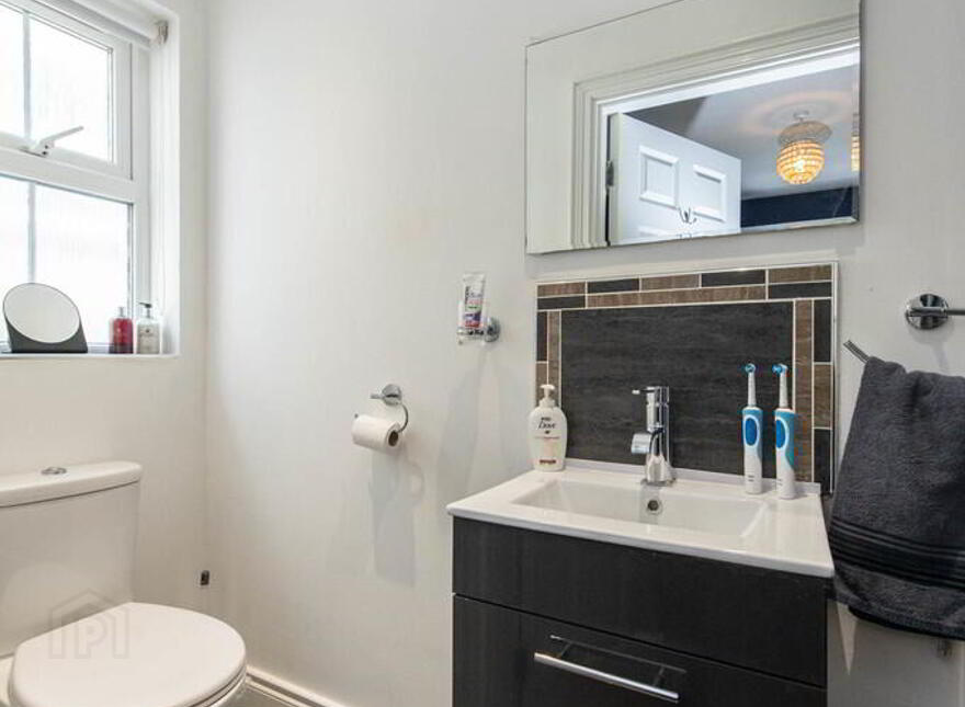 4 Mill Valley Place, Belfast, BT14 8FX