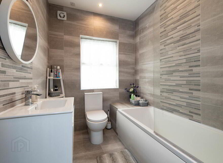 4 Mill Valley Place, Belfast, BT14 8FX