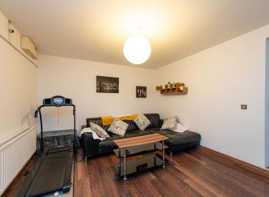 4 Mill Valley Place, Belfast, BT14 8FX